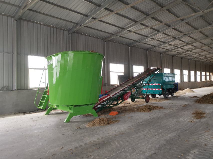 江苏客户购买tmr饲料大香蕉首页